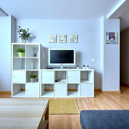Holidays2Malaga Salitre 3 Bedroom Up To 7 People High Speed Wifi Екстериор снимка