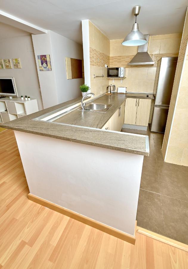 Holidays2Malaga Salitre 3 Bedroom Up To 7 People High Speed Wifi Екстериор снимка